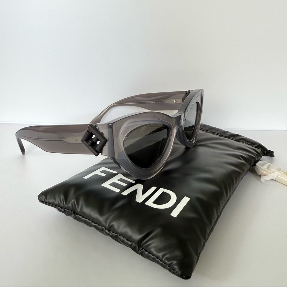 NEW!!! Fendi women sunglasses FE40146I 20A Authentic Retail 620$